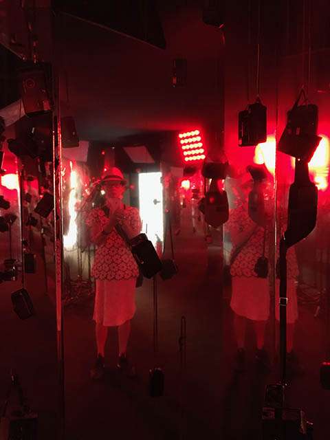 alexandra reill: sp19-22-in the mirror cabinet. video loop from photo edits, 2021 / 2022. sp_sample_04